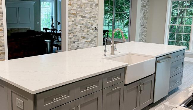 J&K Castle Grey Shaker